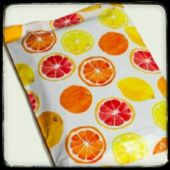 🆕🍋3 Pc Mystery Beauty Bag🍋 - Picture 2 of 2